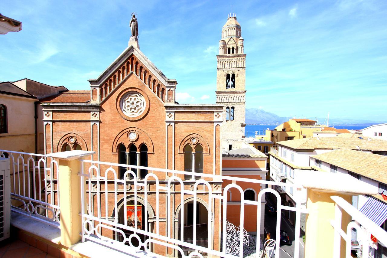 Il Viaggiatore Gaeta Medievale B&B Exterior foto